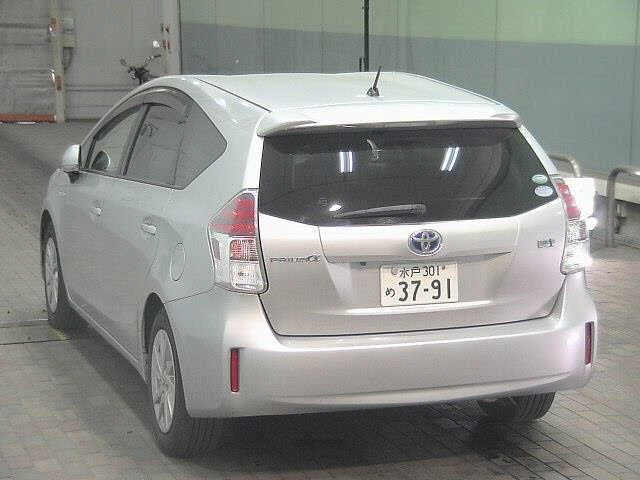 TOYOTA PRIUS ALPHA