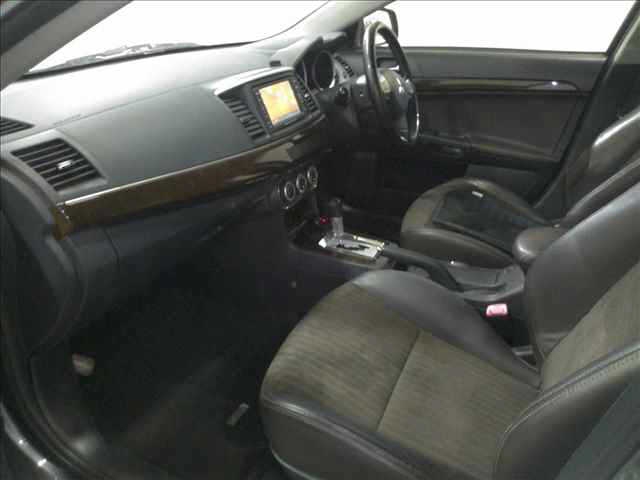 MITSUBISHI GALANT FORTIS