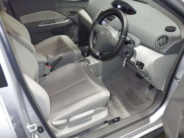 TOYOTA BELTA