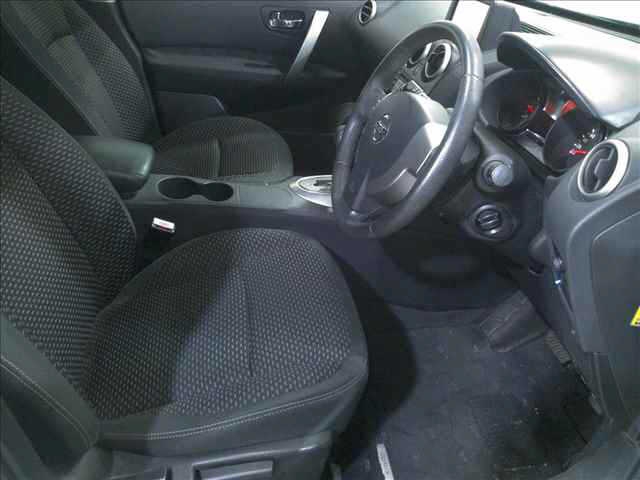 NISSAN DUALIS