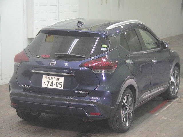 NISSAN KICKS