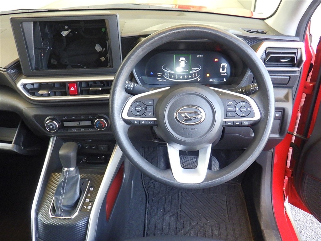 DAIHATSU ROCKY