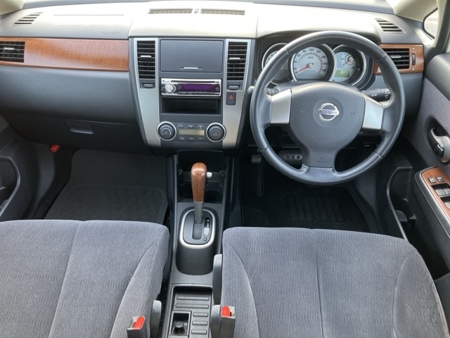 NISSAN TIIDA LATIO
