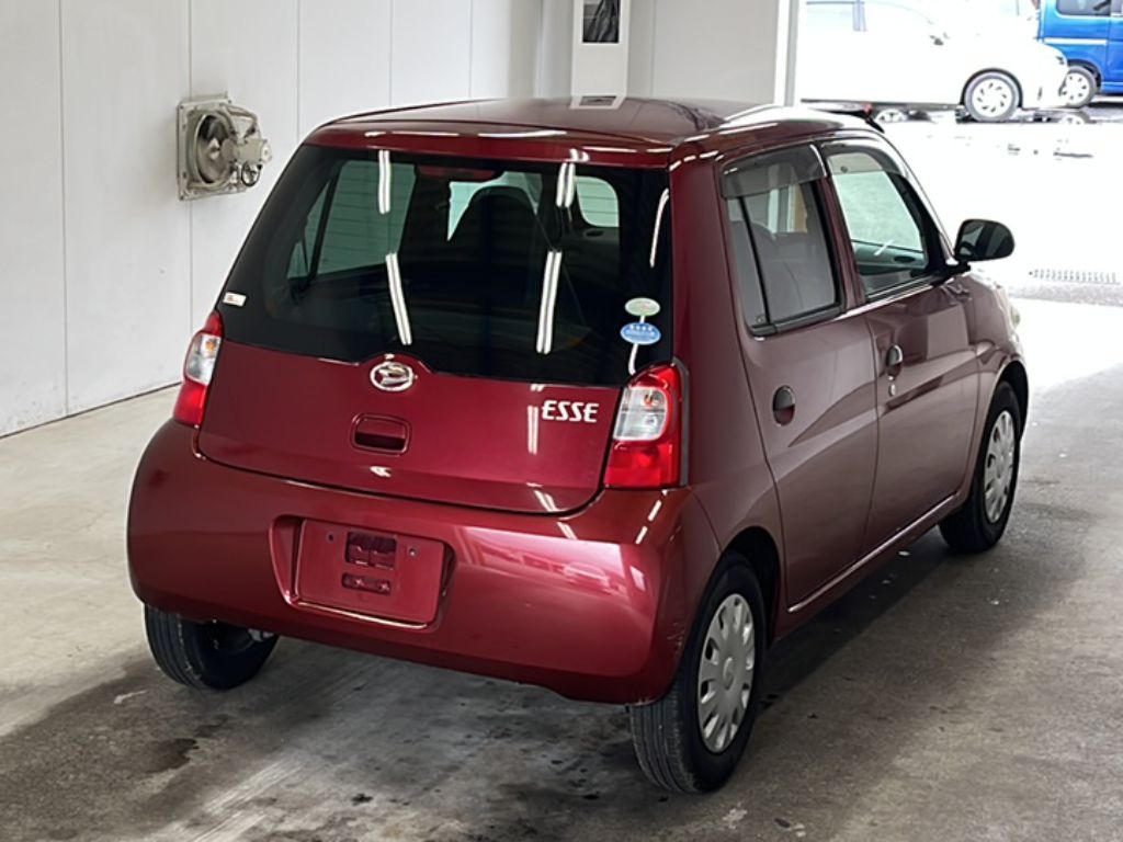DAIHATSU ESSE