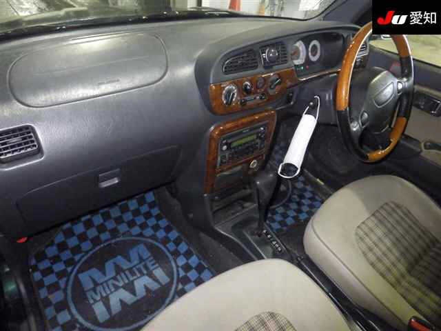 DAIHATSU MIRA GINO