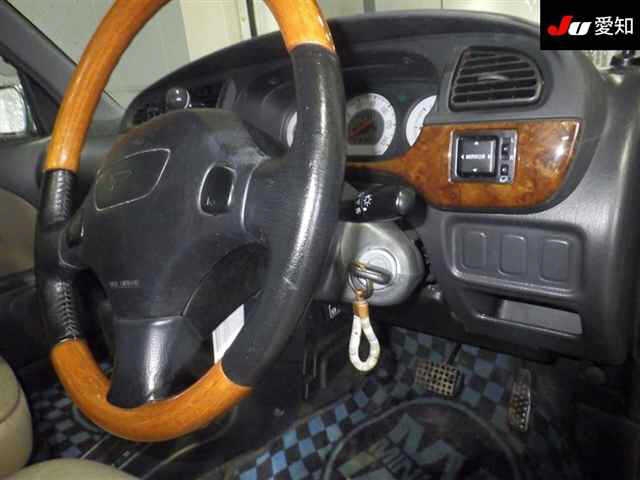 DAIHATSU MIRA GINO