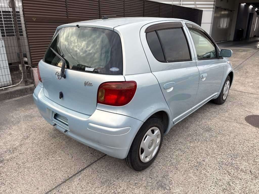 TOYOTA VITZ