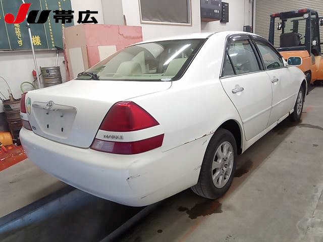 TOYOTA MARK II