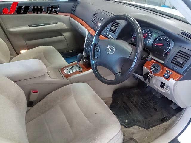TOYOTA MARK II