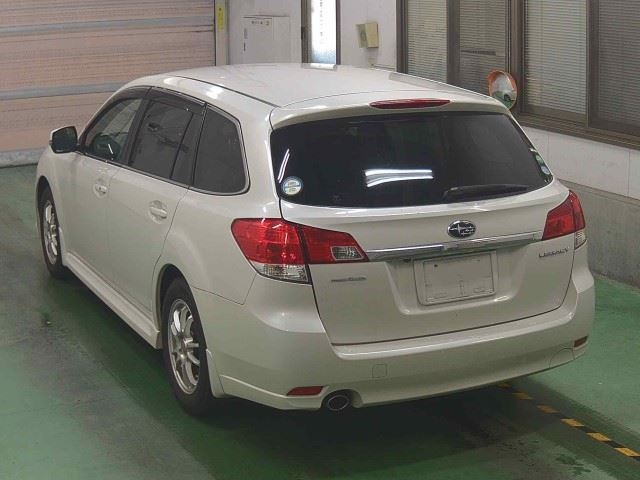 SUBARU LEGACY