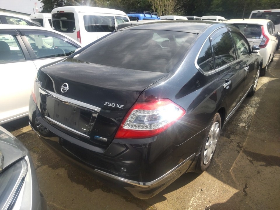 NISSAN TEANA