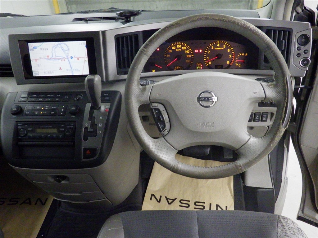 NISSAN ELGRAND