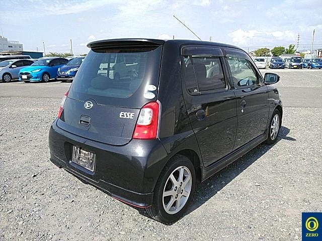 DAIHATSU ESSE
