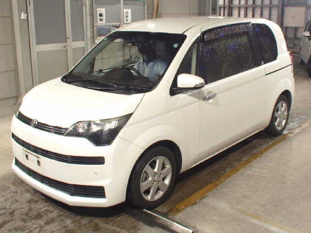 TOYOTA SPADE