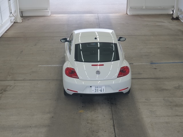 VOLKSWAGEN BEETLE