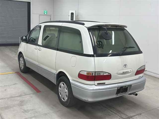 TOYOTA ESTIMA EMINA