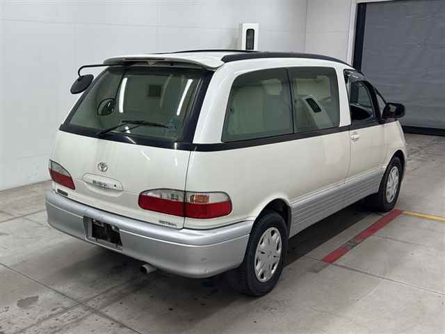 TOYOTA ESTIMA EMINA