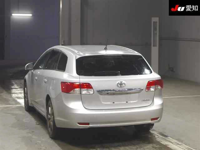TOYOTA AVENSIS