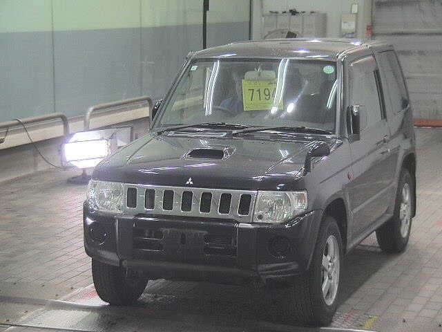 MITSUBISHI PAJERO MINI