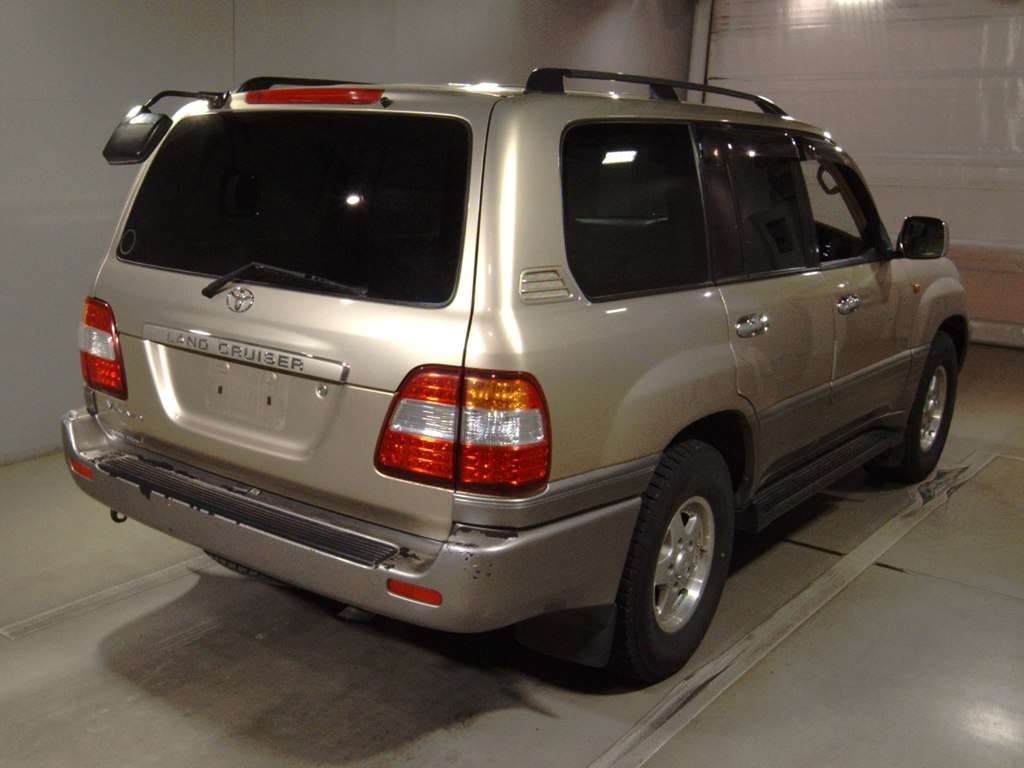 TOYOTA LAND CRUISER