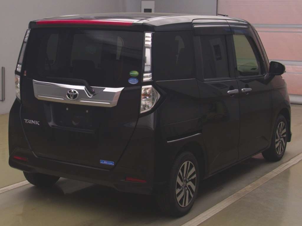 TOYOTA TANK