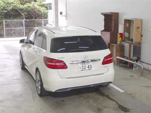 MERCEDES-BENZ B-CLASS