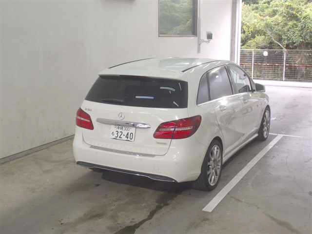 MERCEDES-BENZ B-CLASS