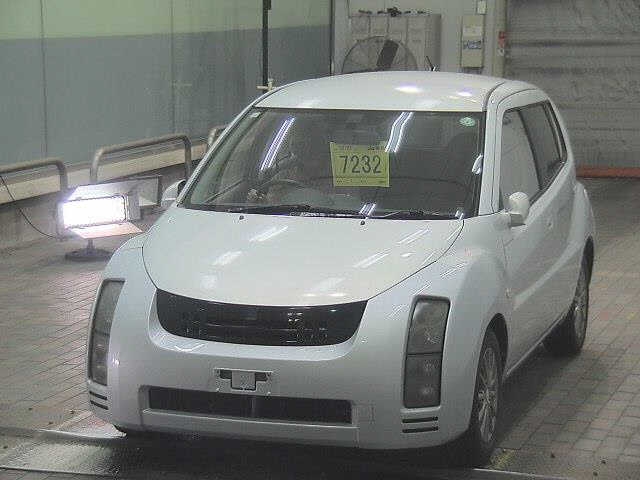 TOYOTA WILL CYPHA