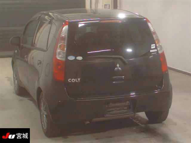 MITSUBISHI COLT