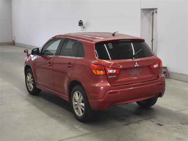 MITSUBISHI RVR