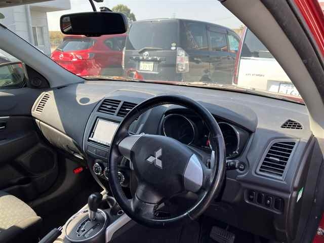 MITSUBISHI RVR