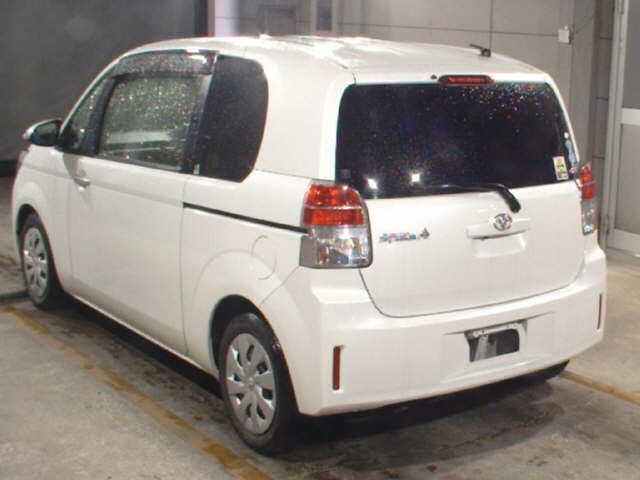TOYOTA SPADE