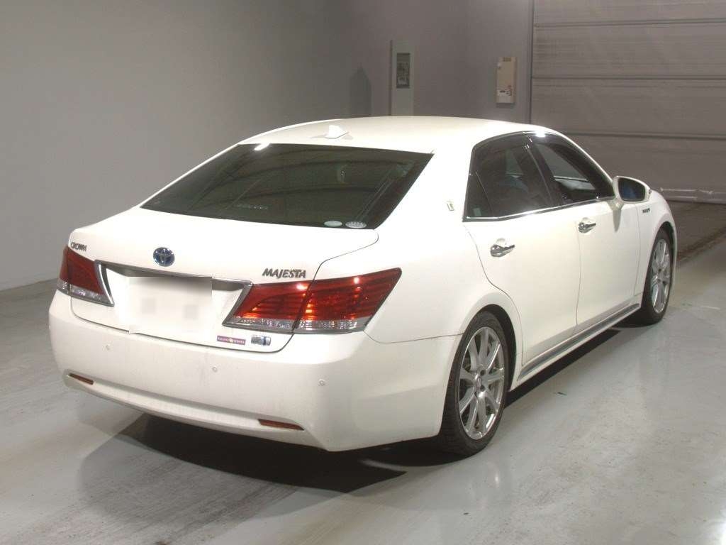 TOYOTA CROWN MAJESTA