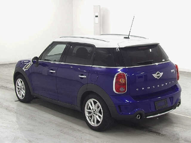 MINI CROSSOVER