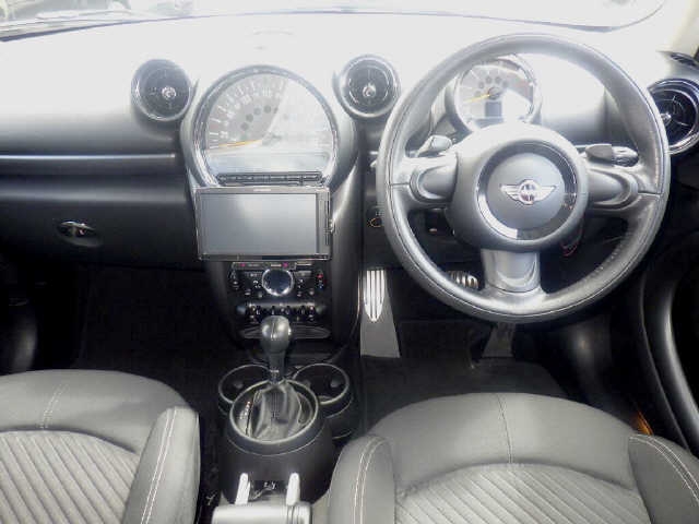 MINI CROSSOVER
