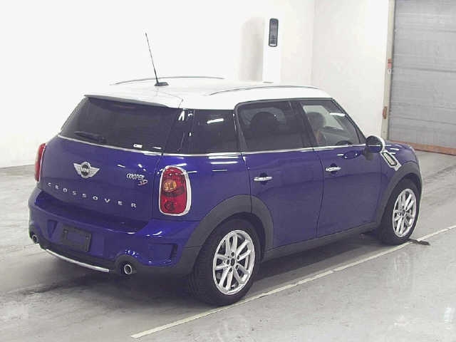 MINI CROSSOVER