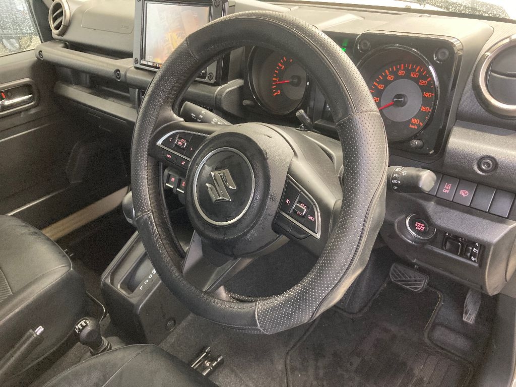 SUZUKI JIMNY SIERRA