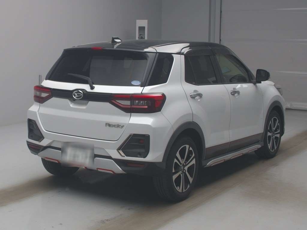 DAIHATSU ROCKY