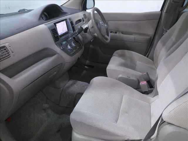 TOYOTA RAUM