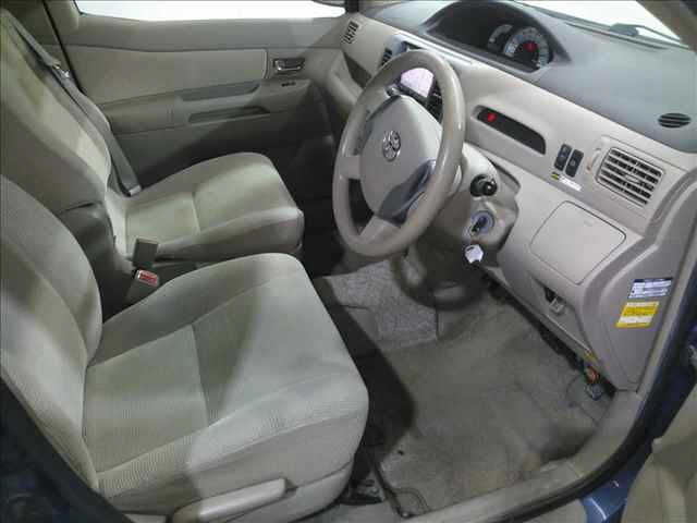 TOYOTA RAUM