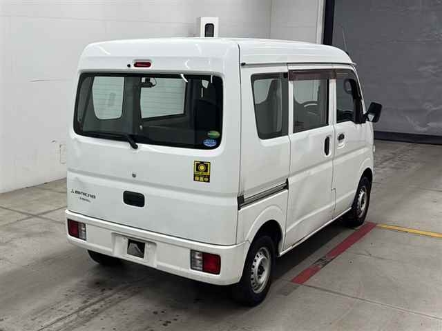 MITSUBISHI MINICAB