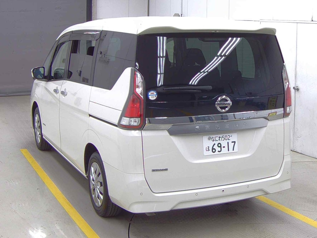 NISSAN SERENA