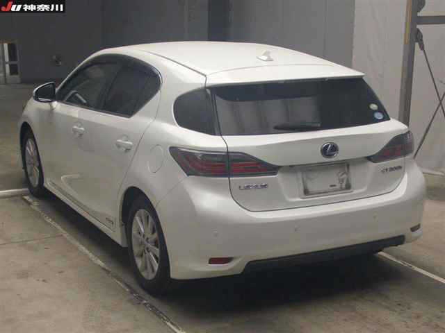 LEXUS CT200H