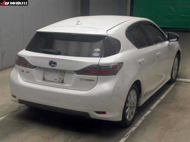LEXUS CT200H
