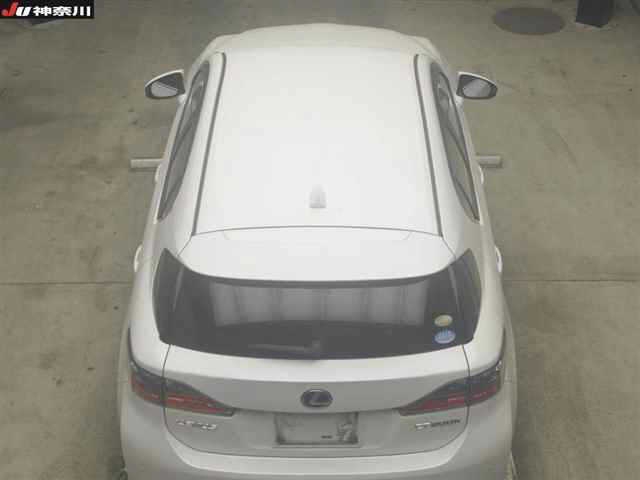 LEXUS CT200H