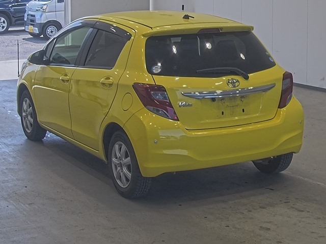 TOYOTA VITZ