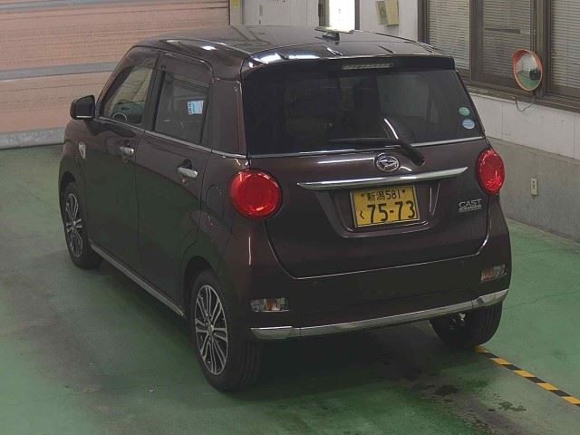 DAIHATSU CAST