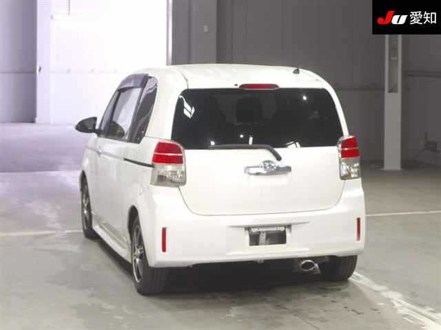 TOYOTA SPADE