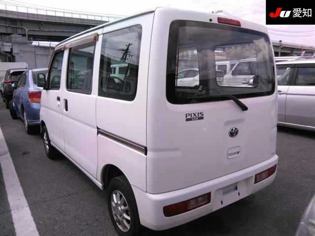 TOYOTA PIXIS VAN