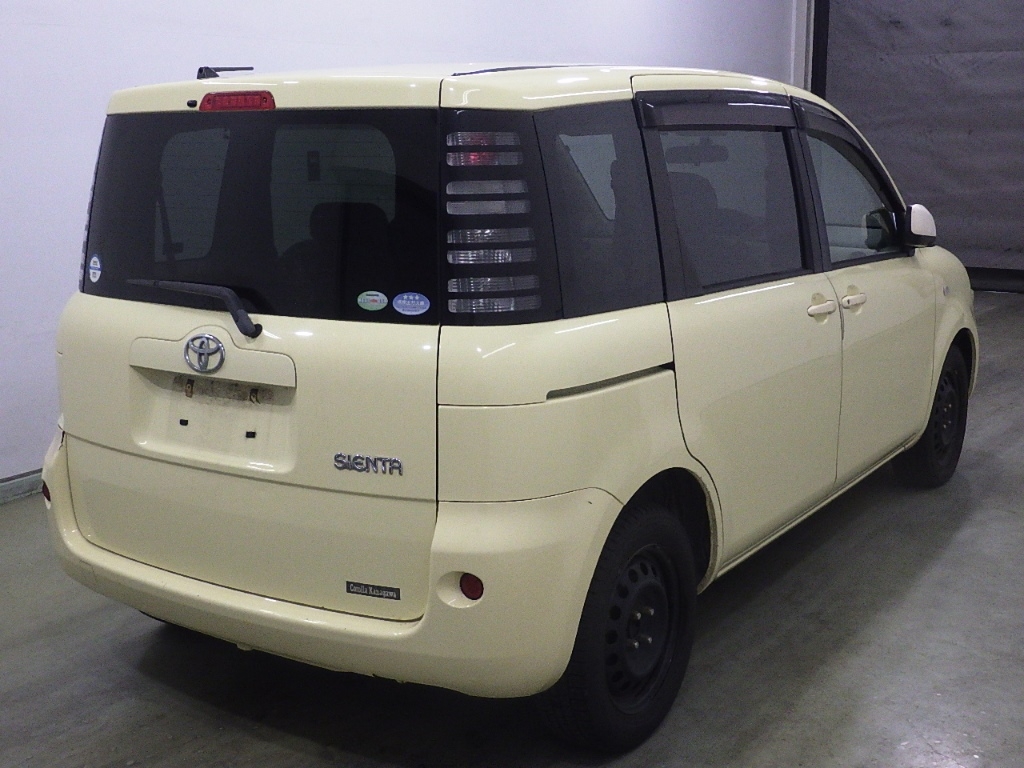 TOYOTA SIENTA